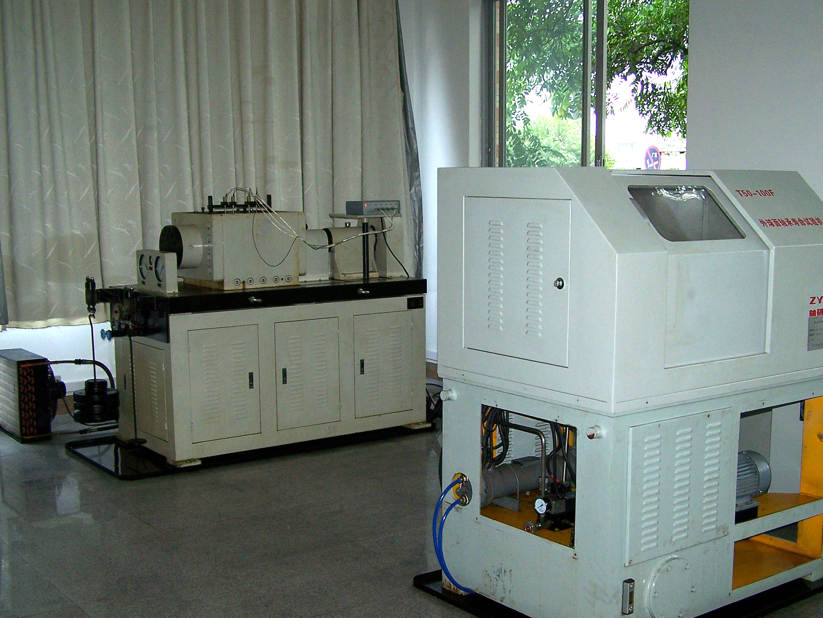 軸承壽命試驗(yàn)室